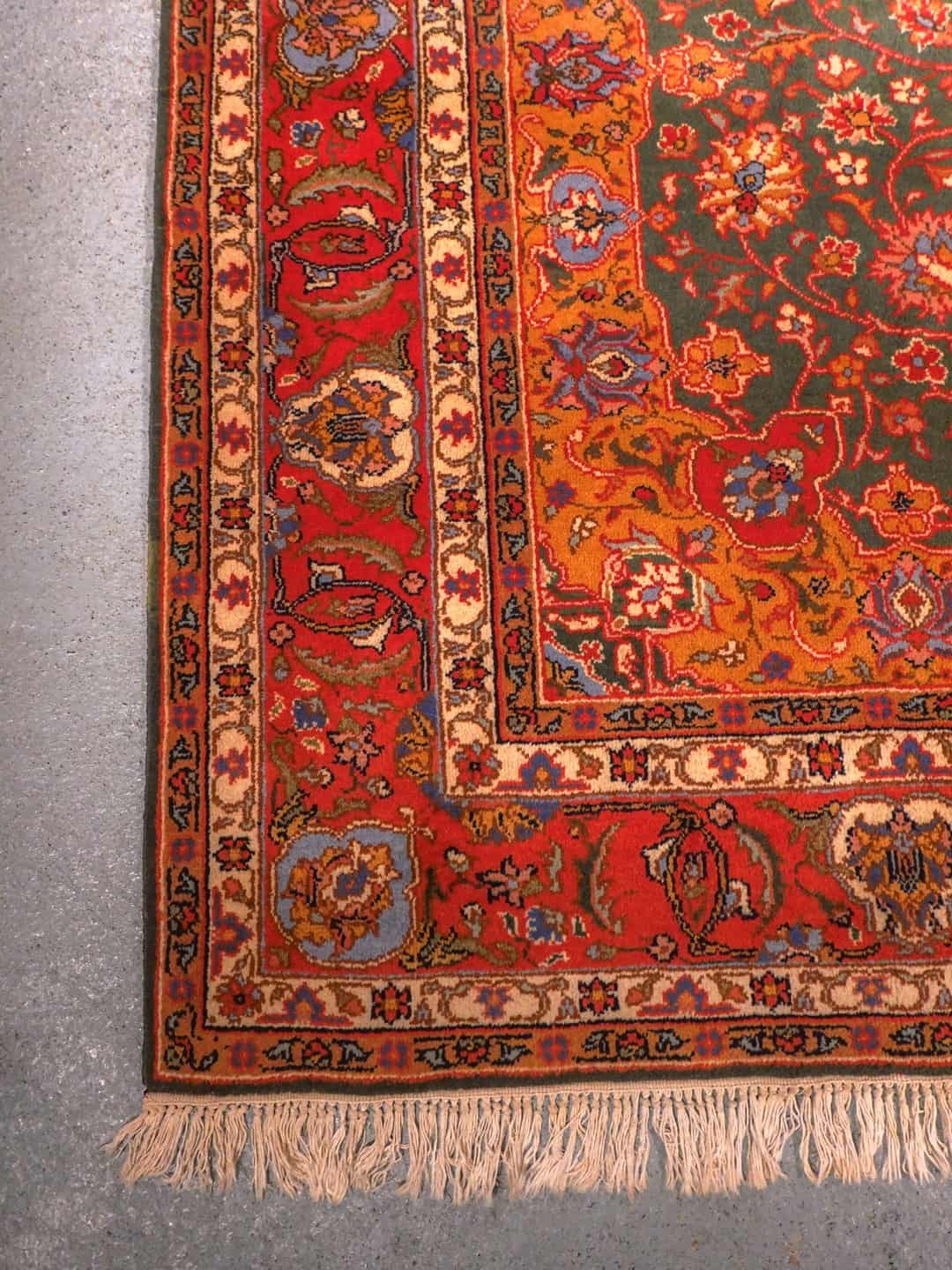 Maanläheinen käsinsolmittu Tabriz-villamatto, 311 × 222 cm