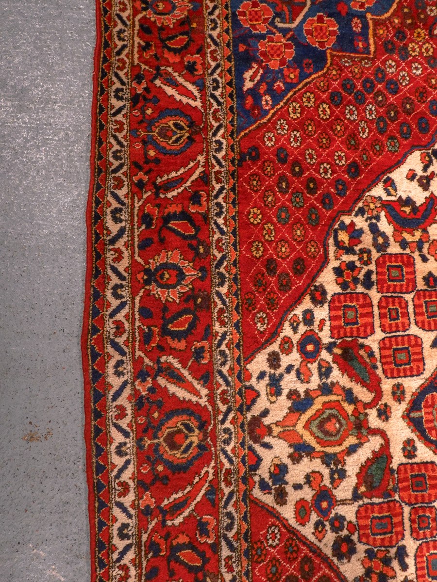 Bahtijaari-maton kuvioinnin yksityiskohta