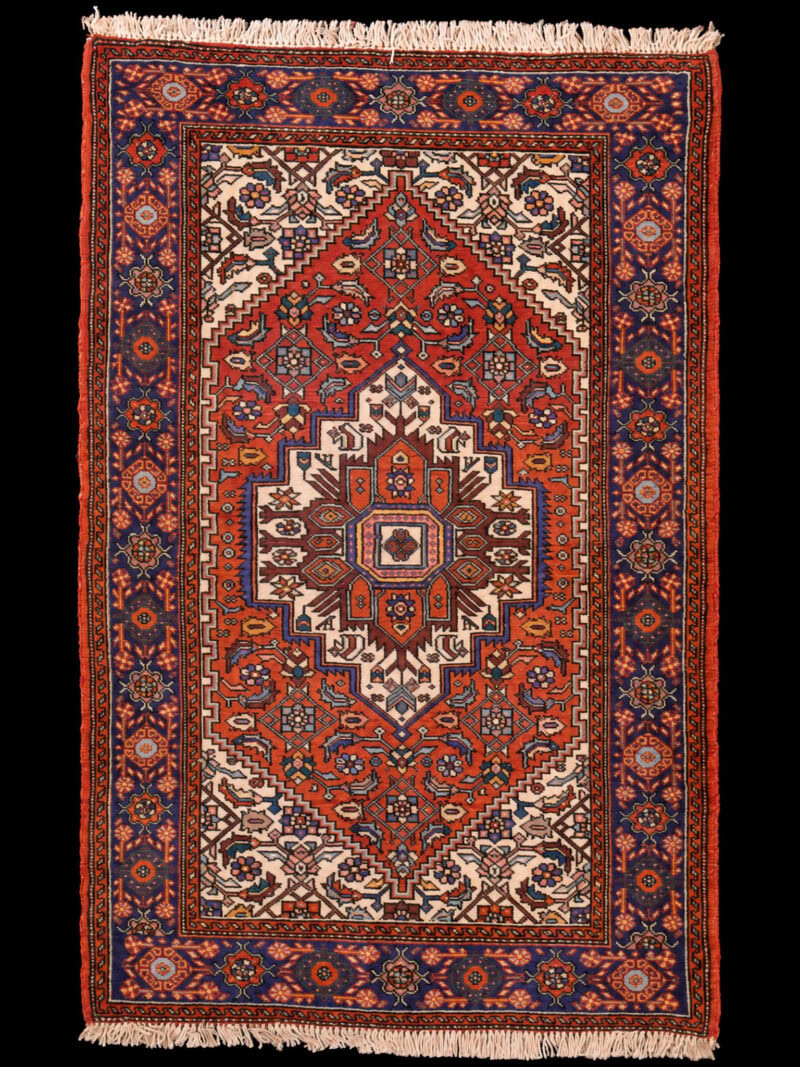 Punainen käsinsolmittu Bijar-villamatto, 120 × 79 cm