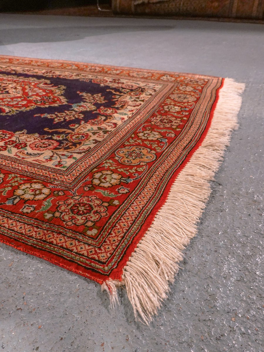 Muu käsinsolmittu Ghom-silkkimatto, 122 × 78 cm