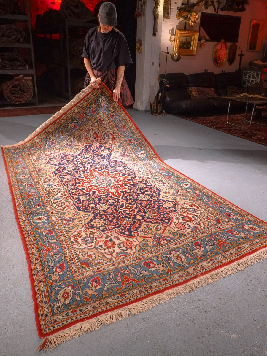 Muu käsinsolmittu Ghom-villamatto, 269 × 157 cm