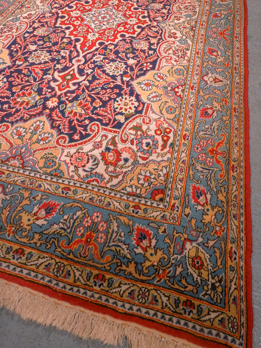 Muu käsinsolmittu Ghom-villamatto, 269 × 157 cm