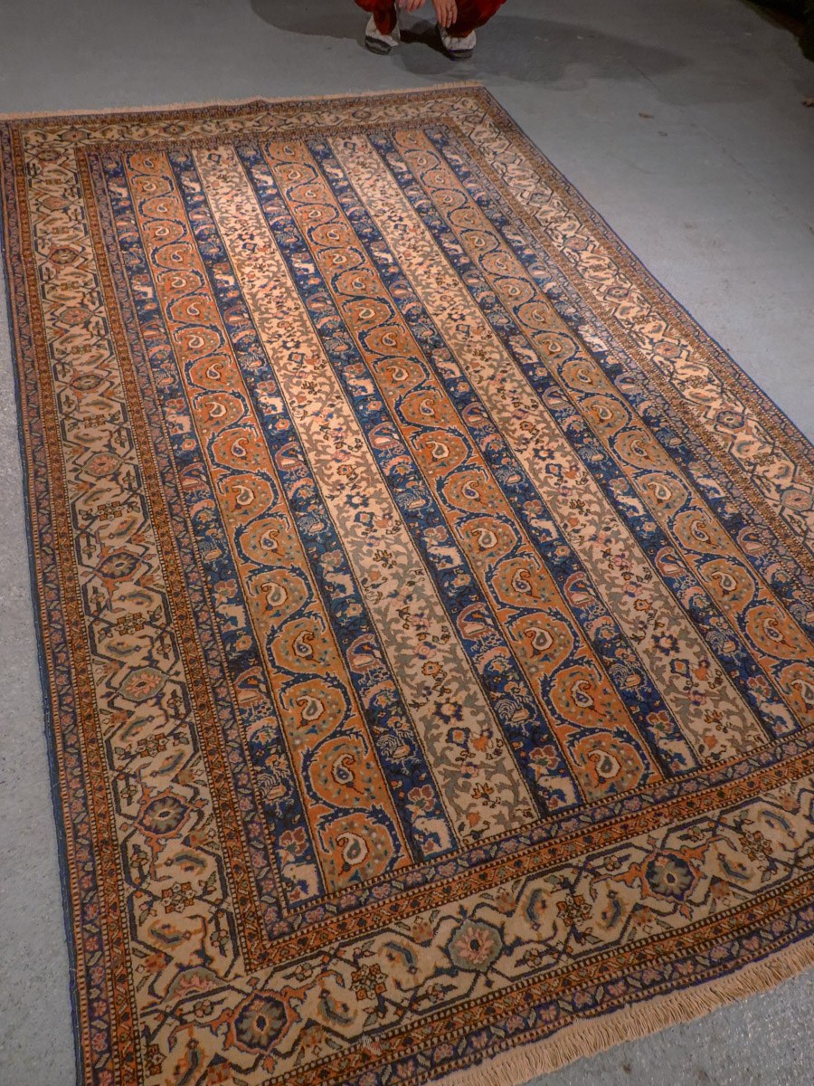 Maanläheinen käsinsolmittu Ghom-villamatto, 282 × 171 cm