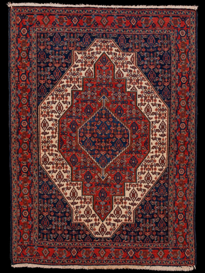 Punainen käsinsolmittu Senneh-villamatto, 163 × 121 cm