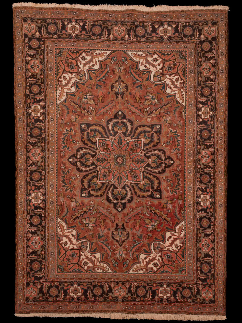 Maanläheinen käsinsolmittu Heriz-villamatto, 294 × 207 cm