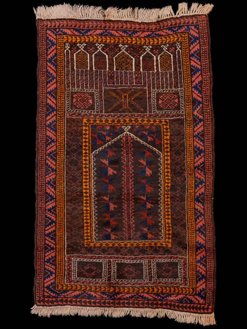 Maanläheinen käsinsolmittu Balutsi-villamatto, 136 × 87 cm