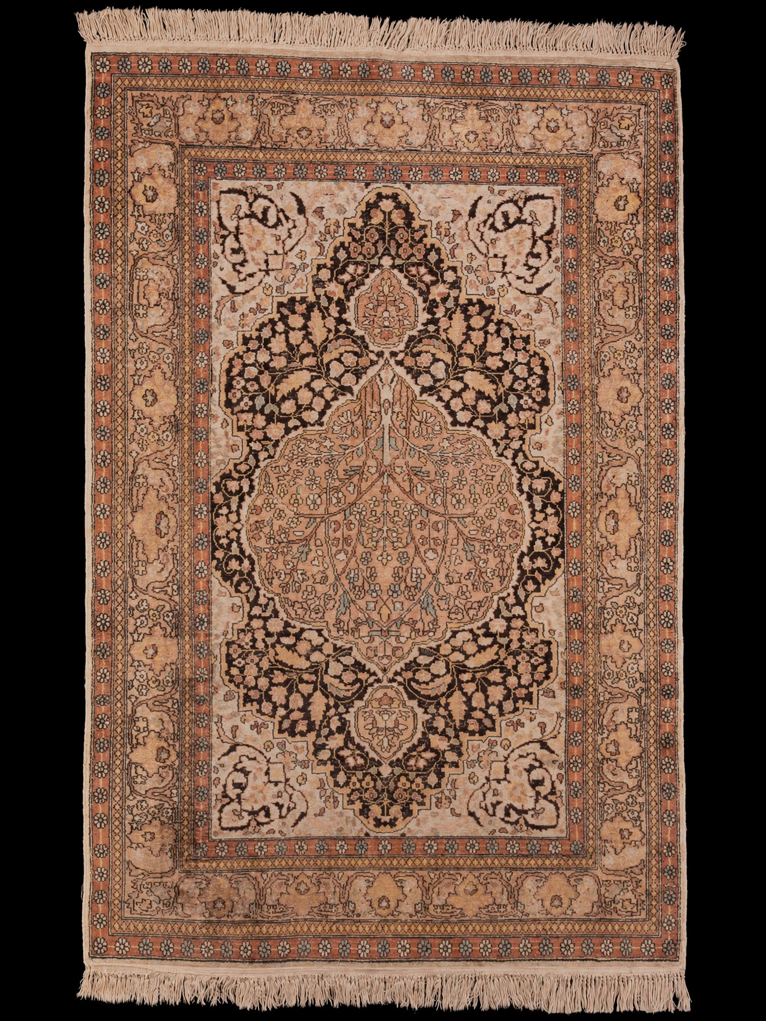 Vaalea käsinsolmittu Kashmir-silkkimatto, 200 × 127 cm