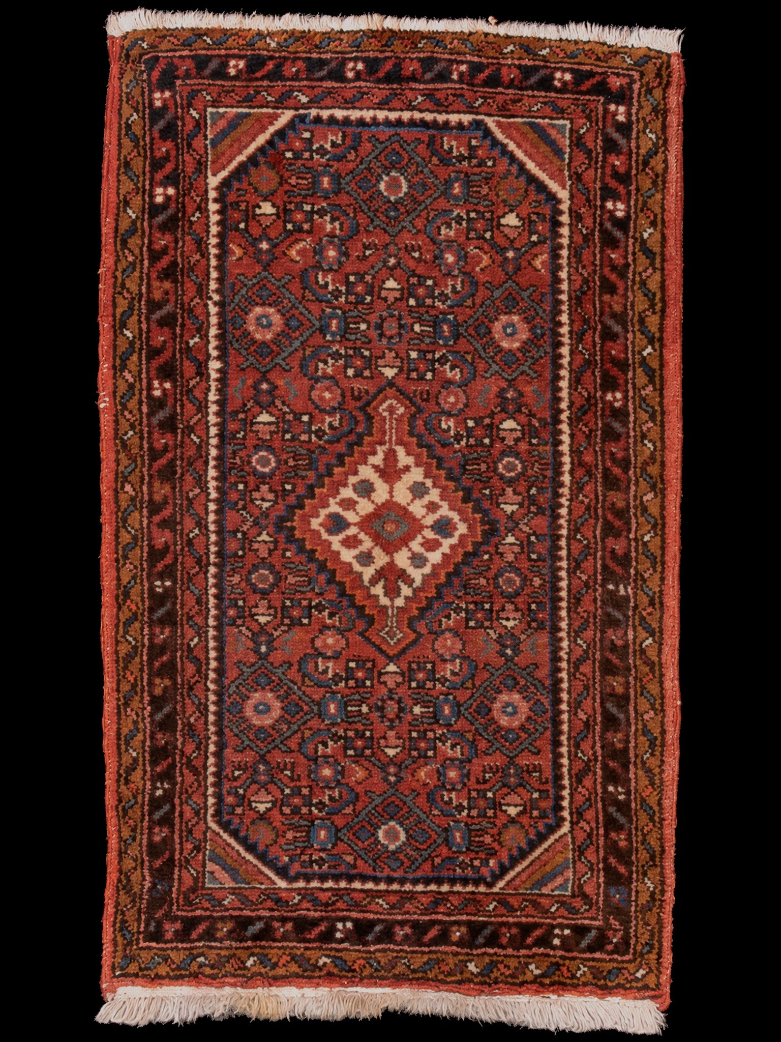 Punainen käsinsolmittu Hamadan-villamatto, 106 × 68 cm